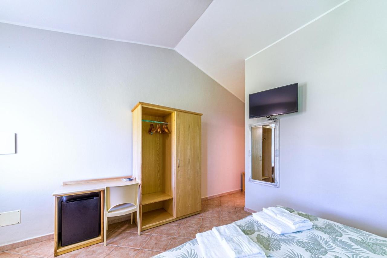Agriturismo Is Cortillaris Càbras Exteriör bild