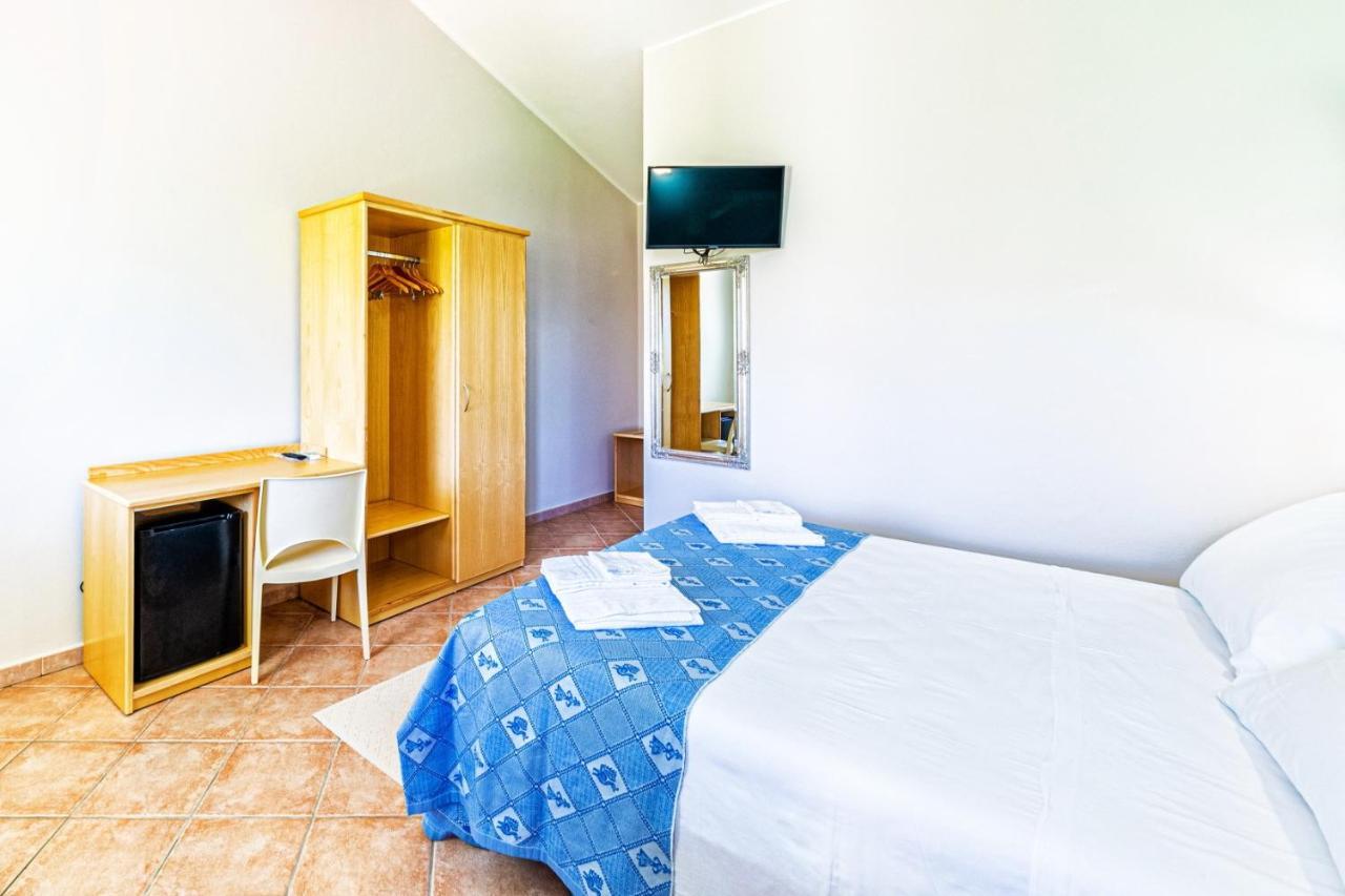 Agriturismo Is Cortillaris Càbras Exteriör bild