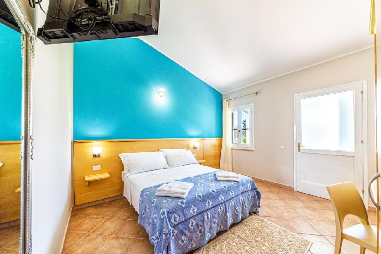 Agriturismo Is Cortillaris Càbras Exteriör bild