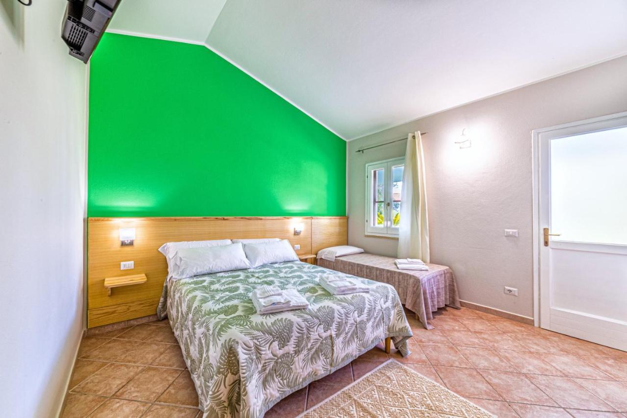 Agriturismo Is Cortillaris Càbras Exteriör bild