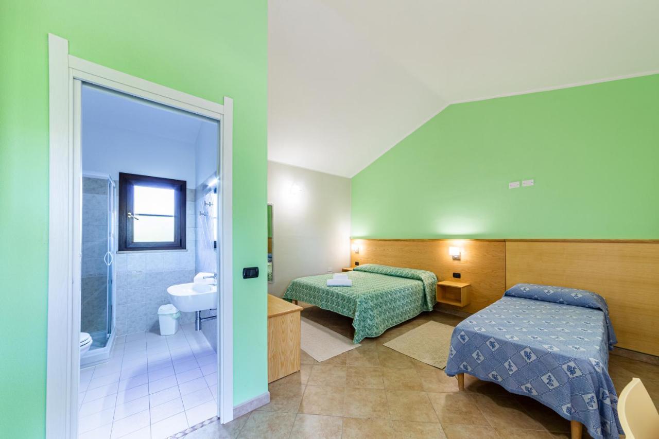 Agriturismo Is Cortillaris Càbras Exteriör bild