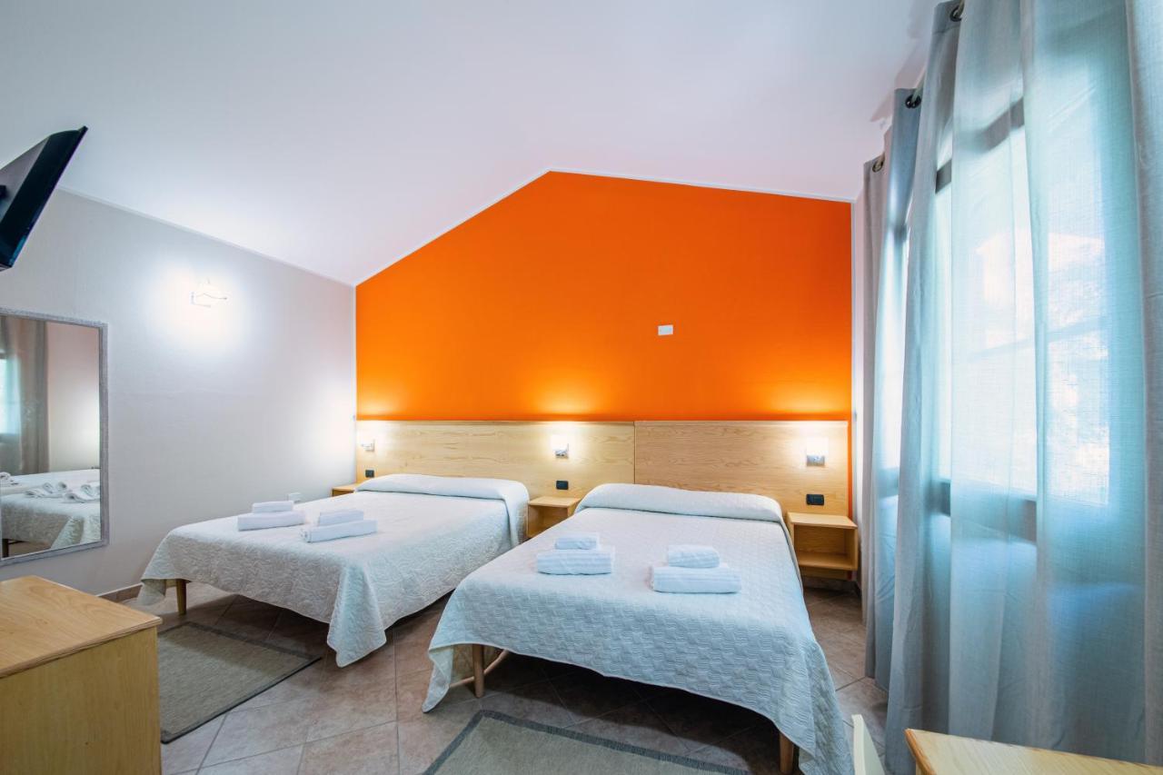 Agriturismo Is Cortillaris Càbras Exteriör bild